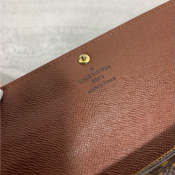 Sold Louis Vuitton Sarah Wallet Monogram - Picture 7 of 14